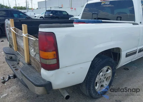 2001 Chevrolet Silverado 1500 Lt из США, поврежденный, VIN 2GCEC19T411116887